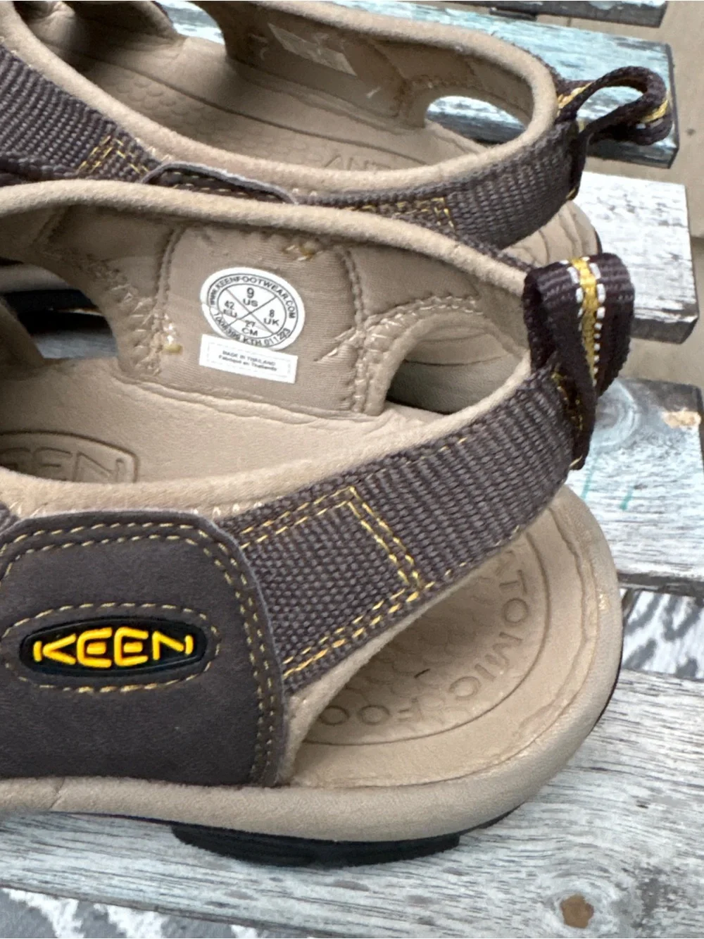 KEEN Newport H2 Waterproof Sandals Men’s 9 Brown Closed Toe Hiking